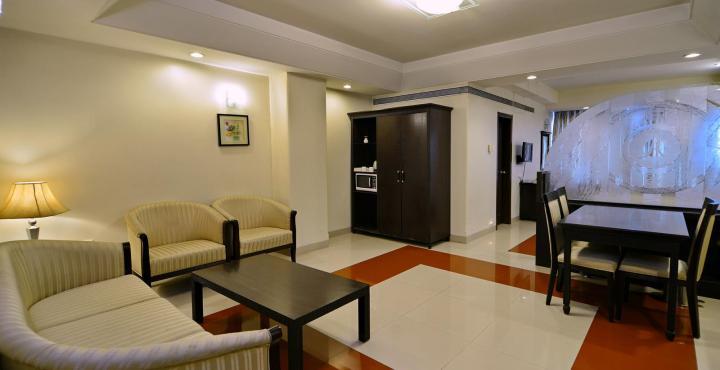 Ambience Executive Hotel Pimpri-Chinchwad ภายนอก รูปภาพ