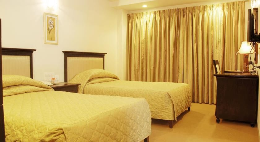 Ambience Executive Hotel Pimpri-Chinchwad ภายนอก รูปภาพ